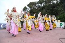 Halk dansları festivalleri İtalya, İspanya, Yunanistan
